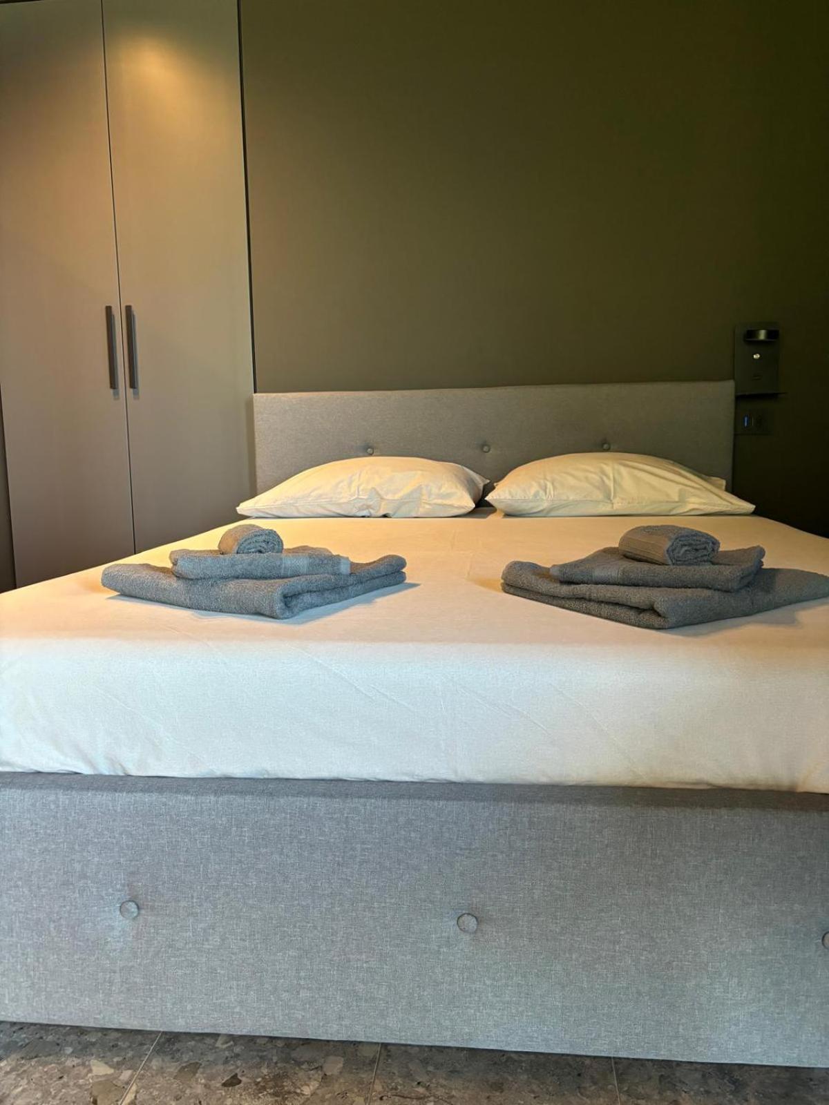 La Casa Di Cesare Otel Rogno Oda fotoğraf